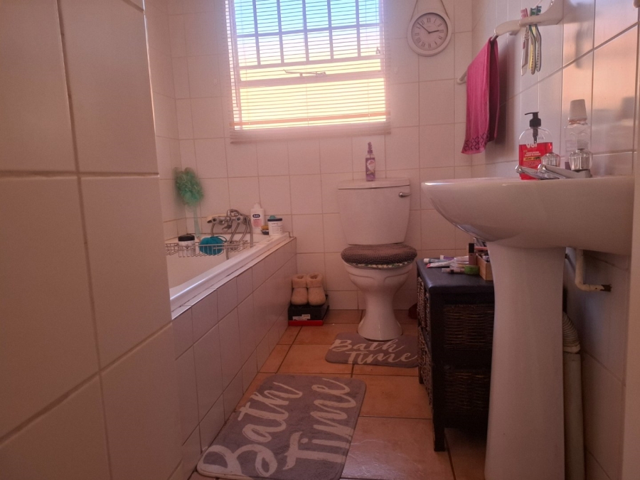 3 Bedroom Property for Sale in Universitas Free State